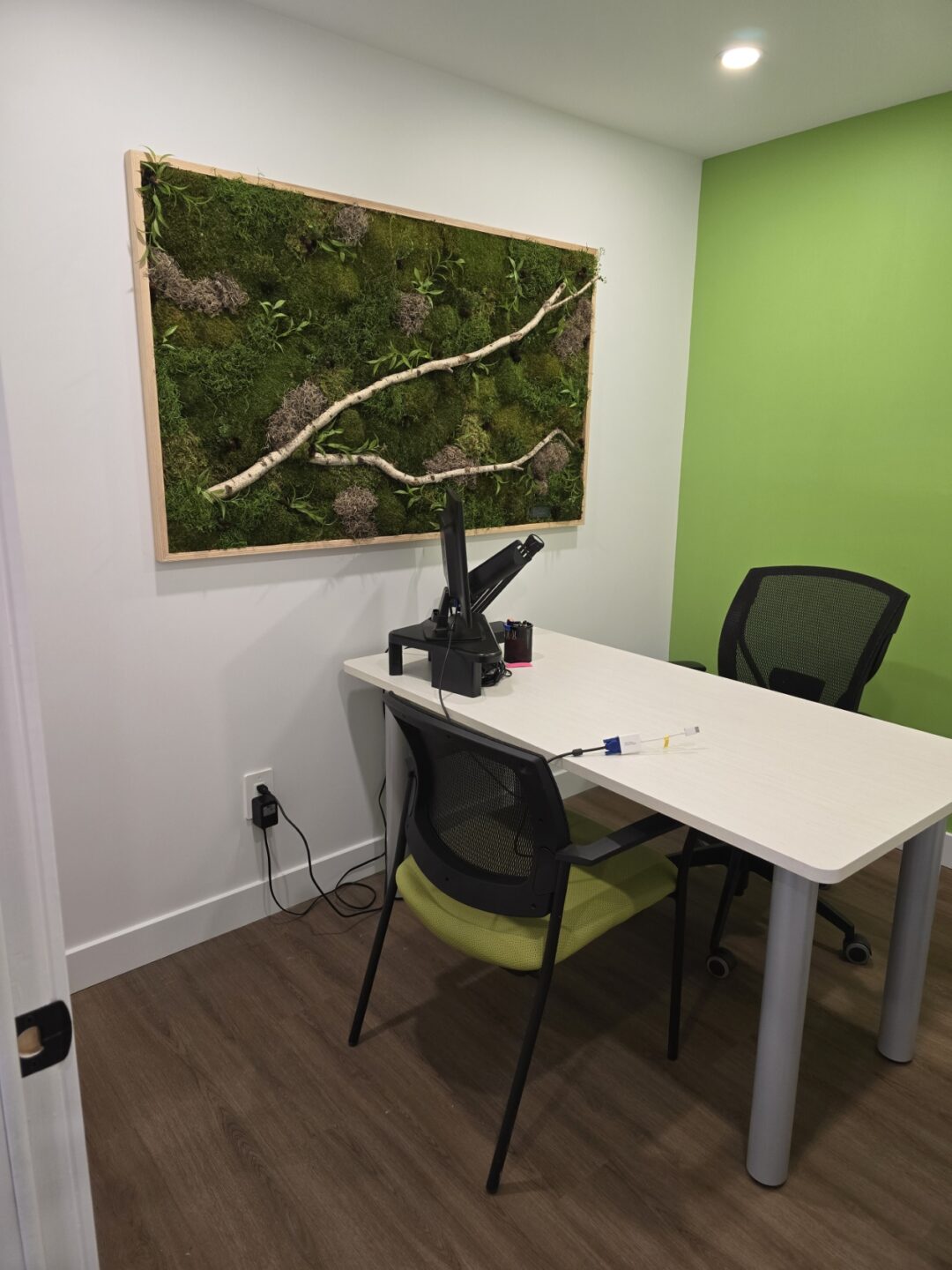 Émergence, bureau 2